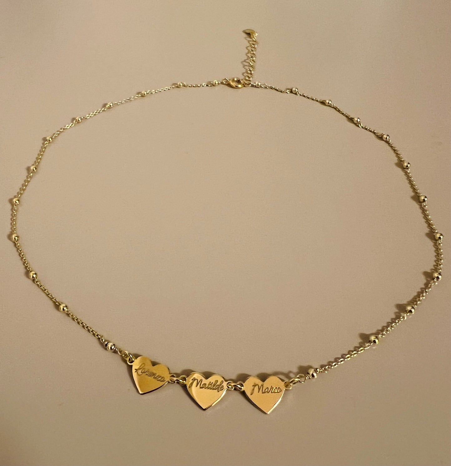 Collanina in argento con tre cuori personalizzati