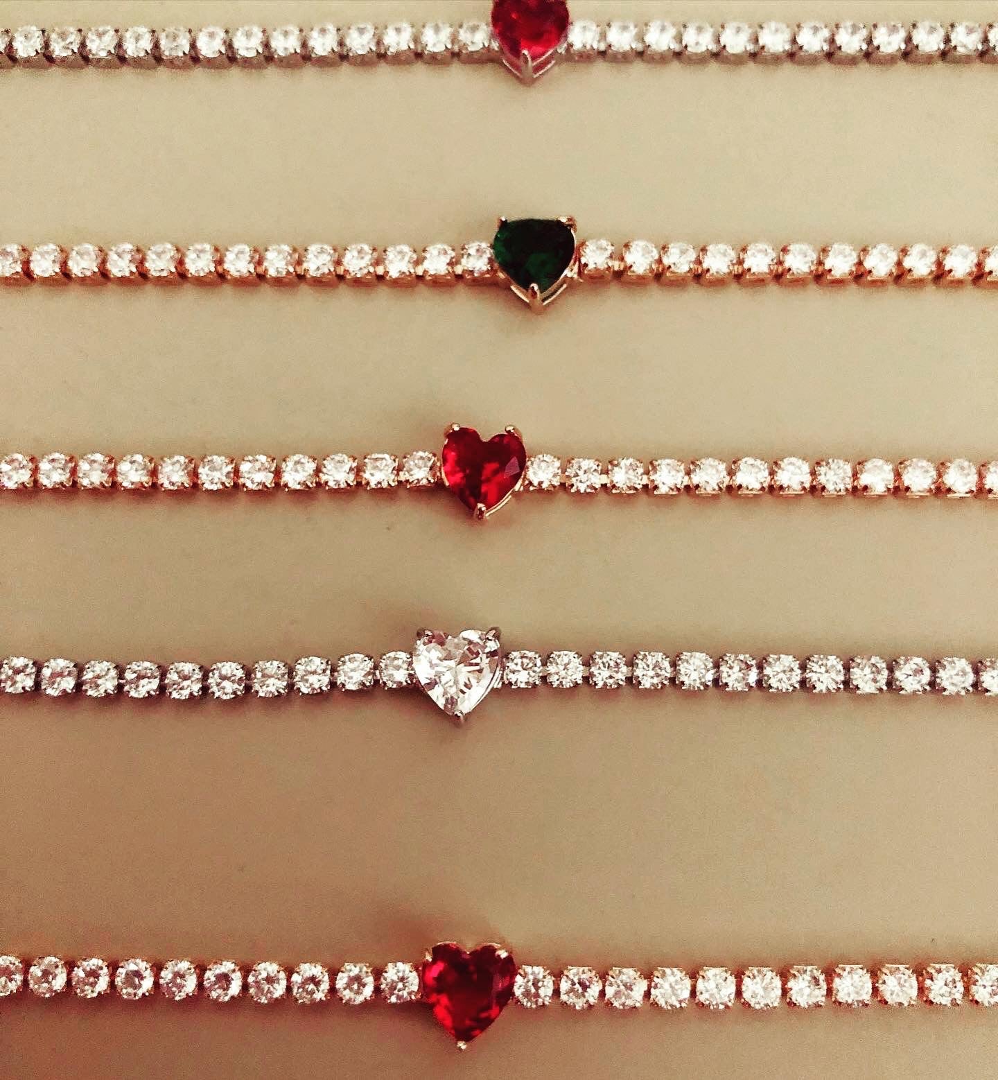 Chocker tennis con cuore zircone