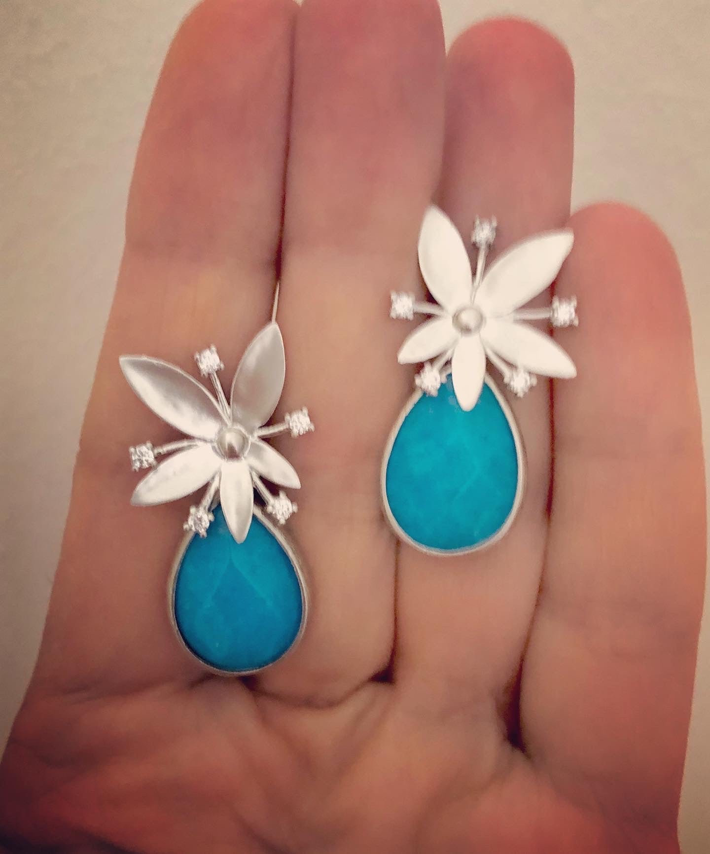 Orecchini con pendenti turchesi - Filigrane & co