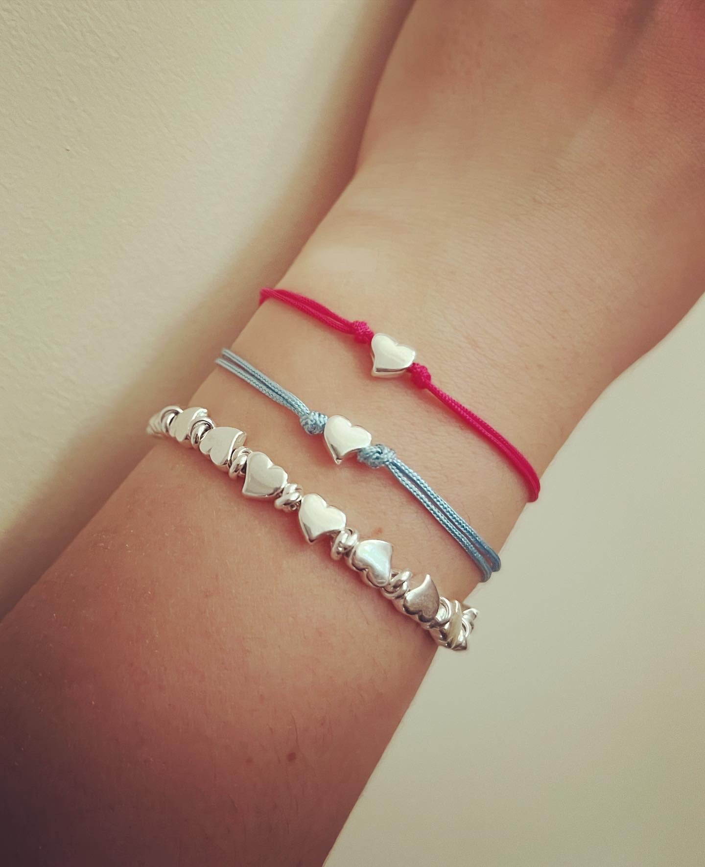 Bracciale semirigido argento 925 cuori per donna Bracciale semirigido argento 925 cuori per donna
