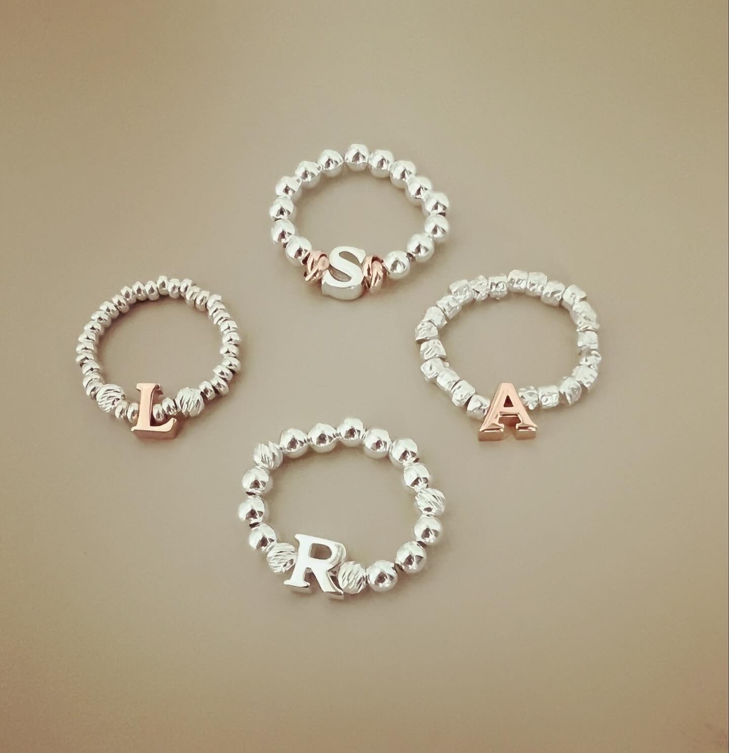 Spine Set di tre anelli appuntiti in argento ossidato - Italia Spine Set di tre anelli appuntiti in argento ossidato - Italia