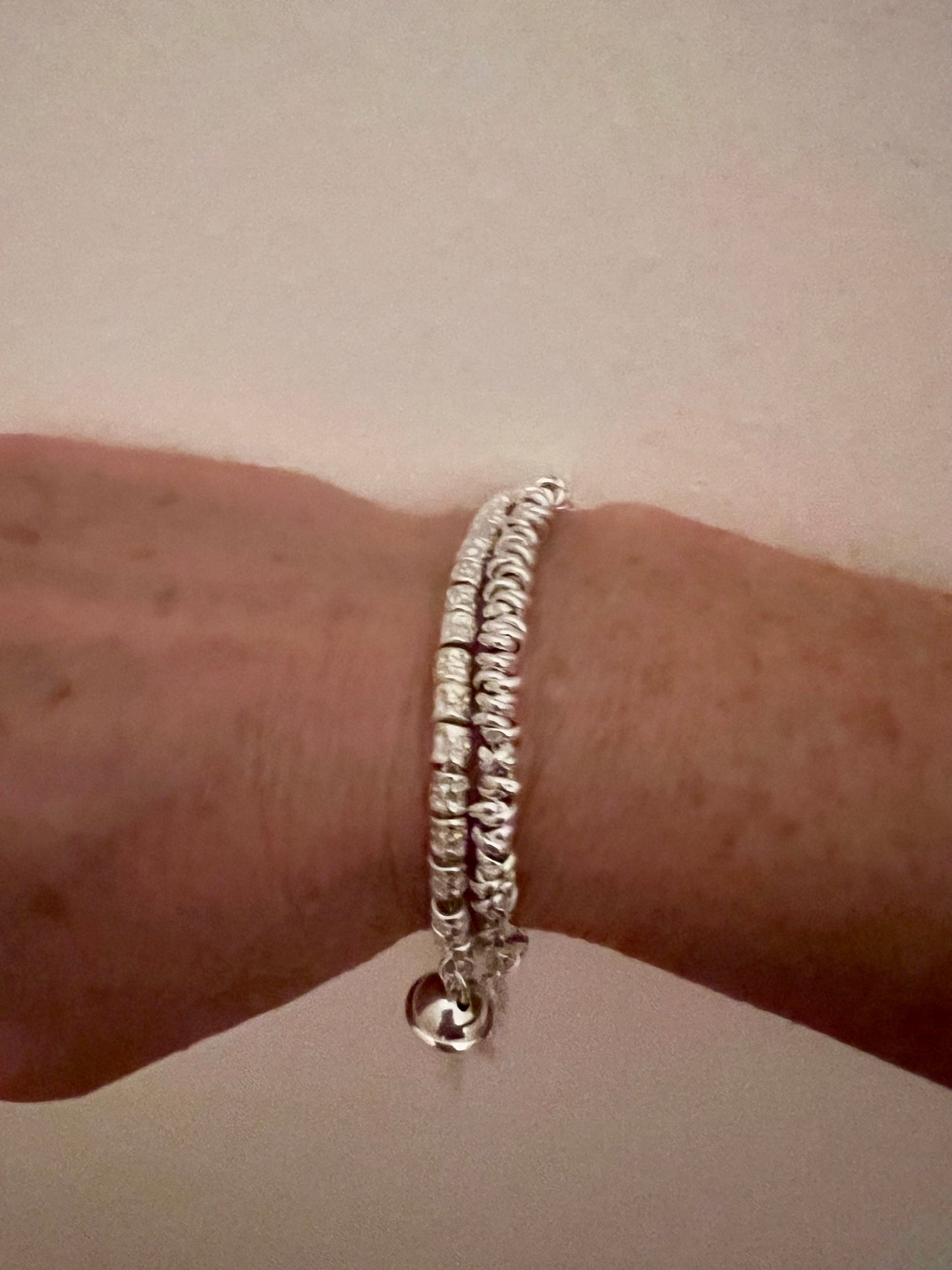 Bracciale pepite con campanellino