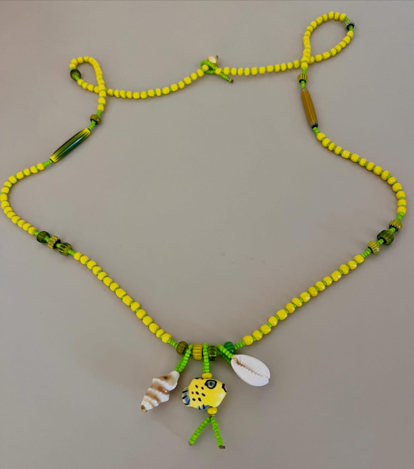 Collana lunga stile Boho con ciondoli mare