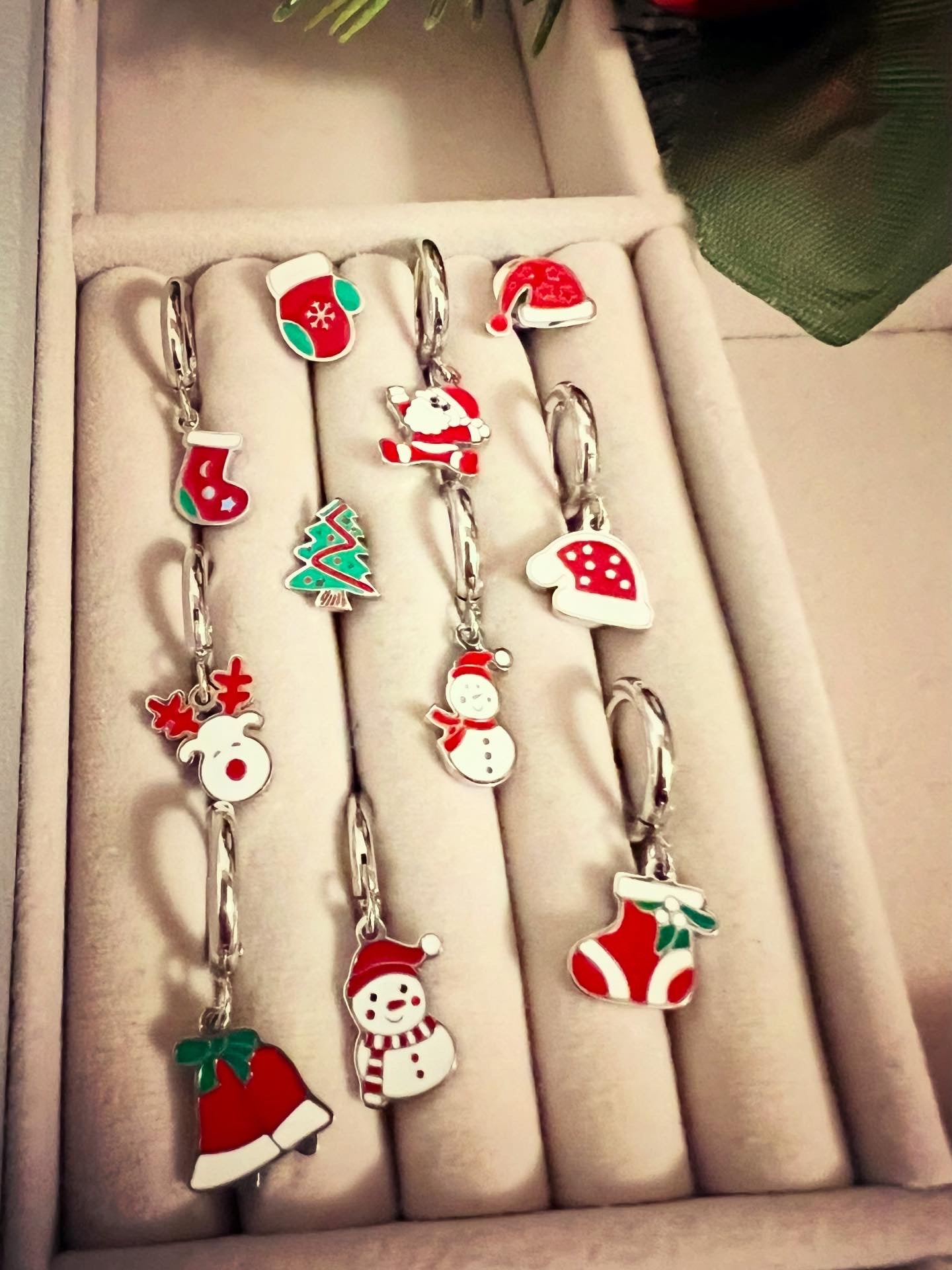 Orecchini natalizi in acciaio smaltato