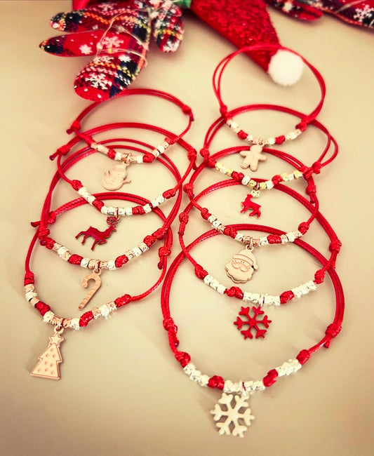 Bracciali o collane di cordino con pepite e ciondoli in argento