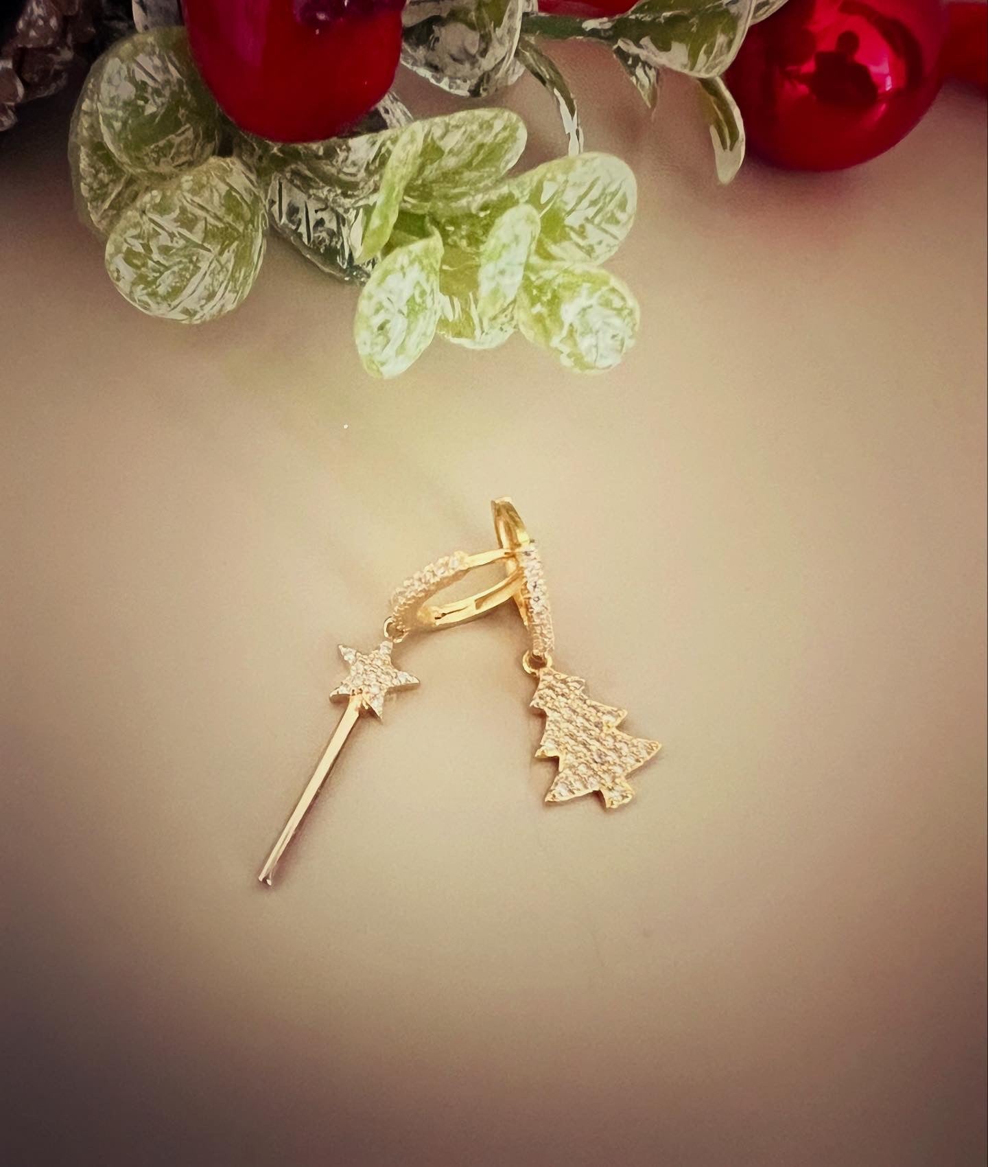 Orecchini natalizi in argento e zirconi