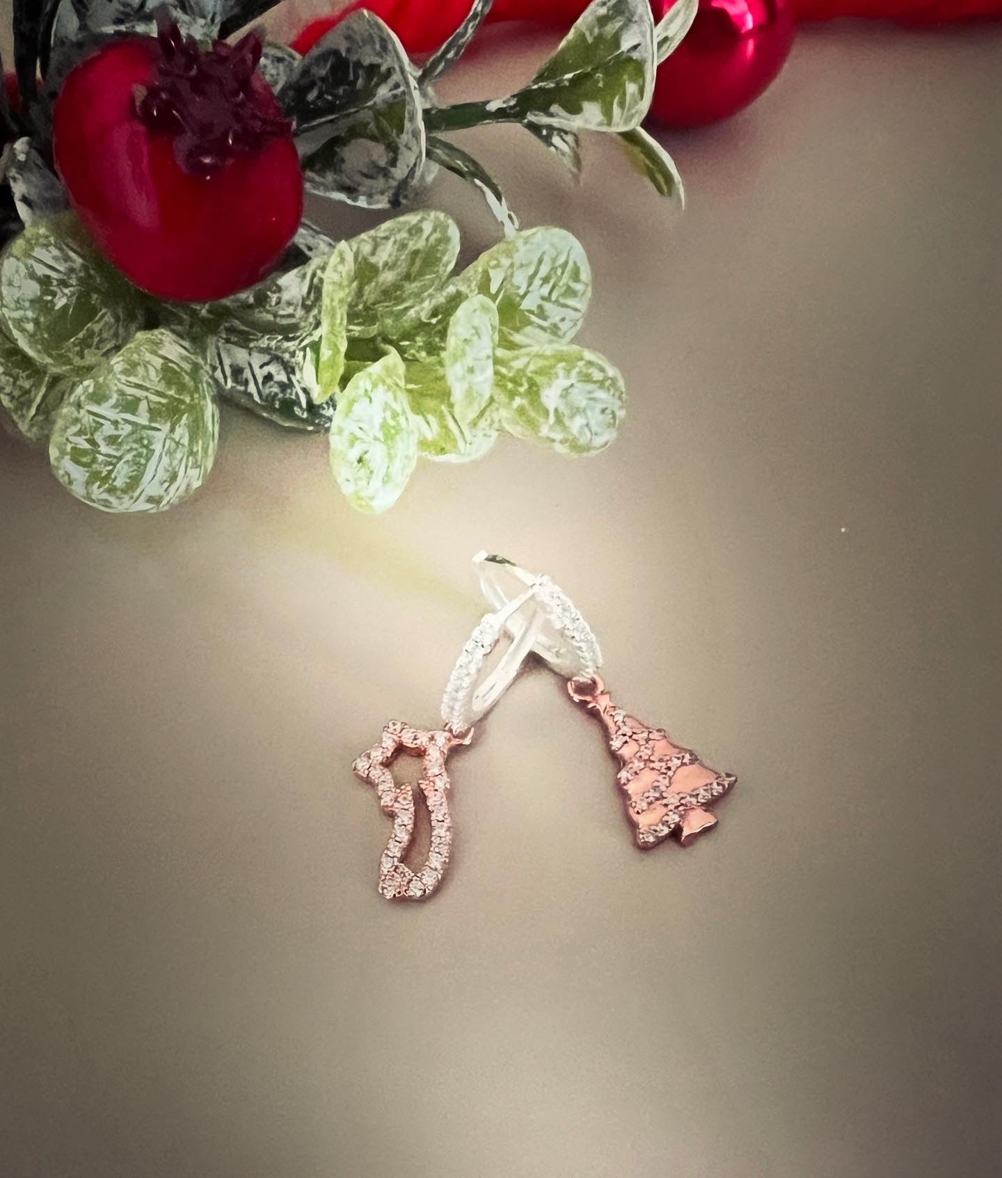 Orecchini natalizi in argento e zirconi