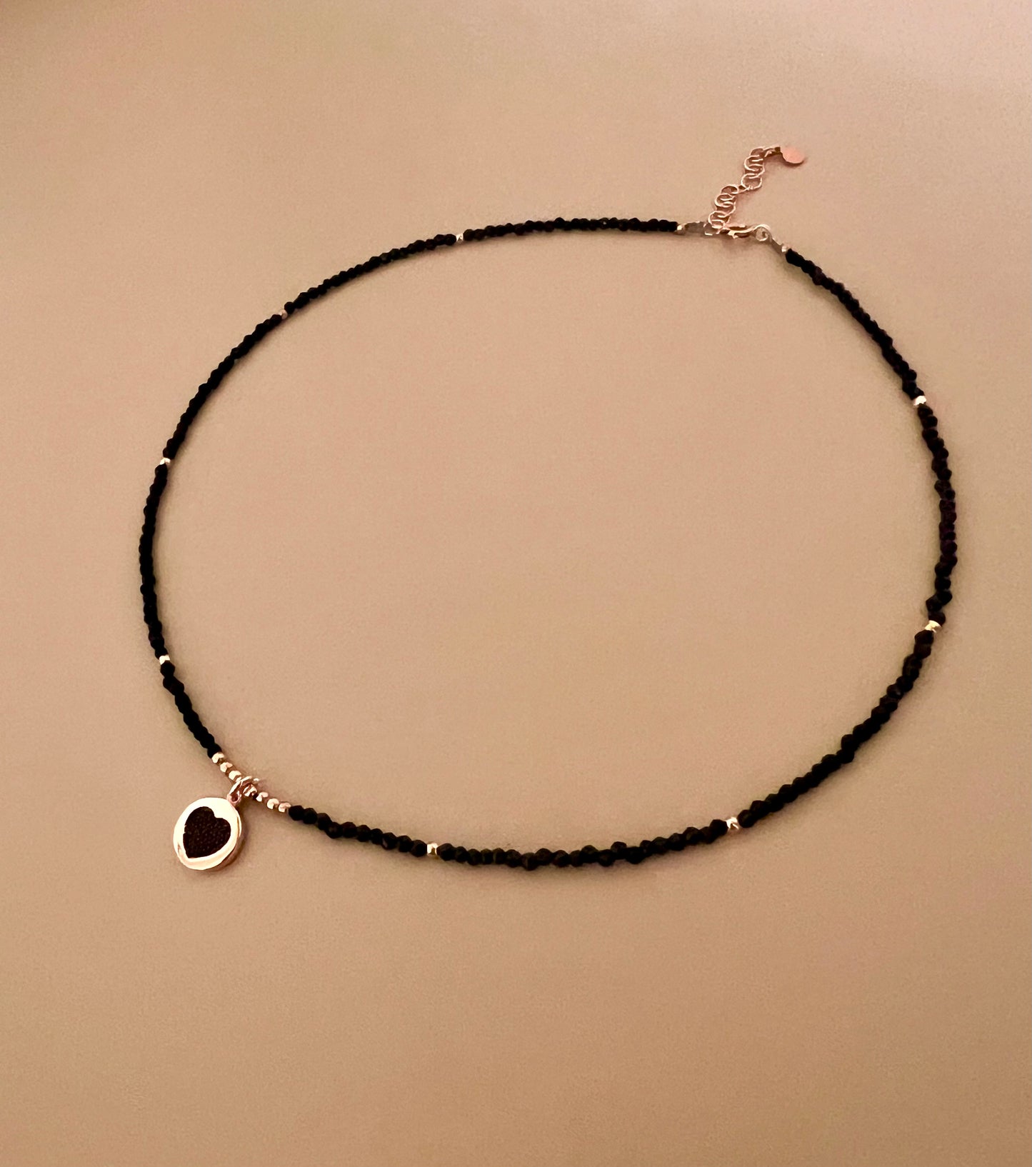 Collane girocollo in argento rosato con pietre o cristalli - Filigrane & co