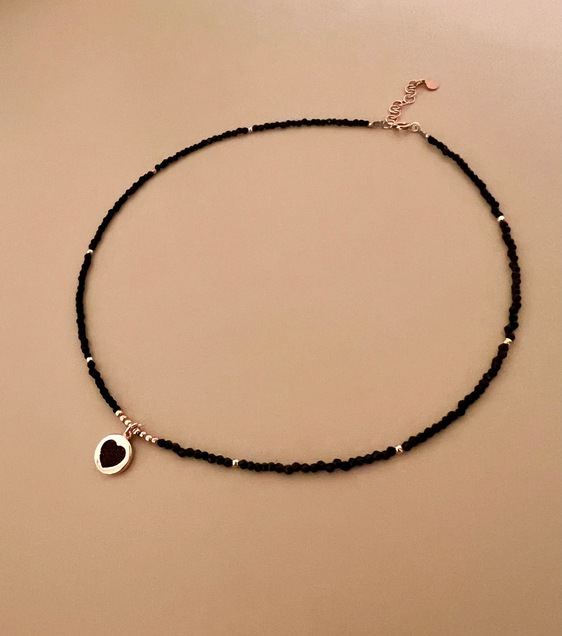 Collane girocollo in argento rosato con pietre o cristalli - Filigrane & co