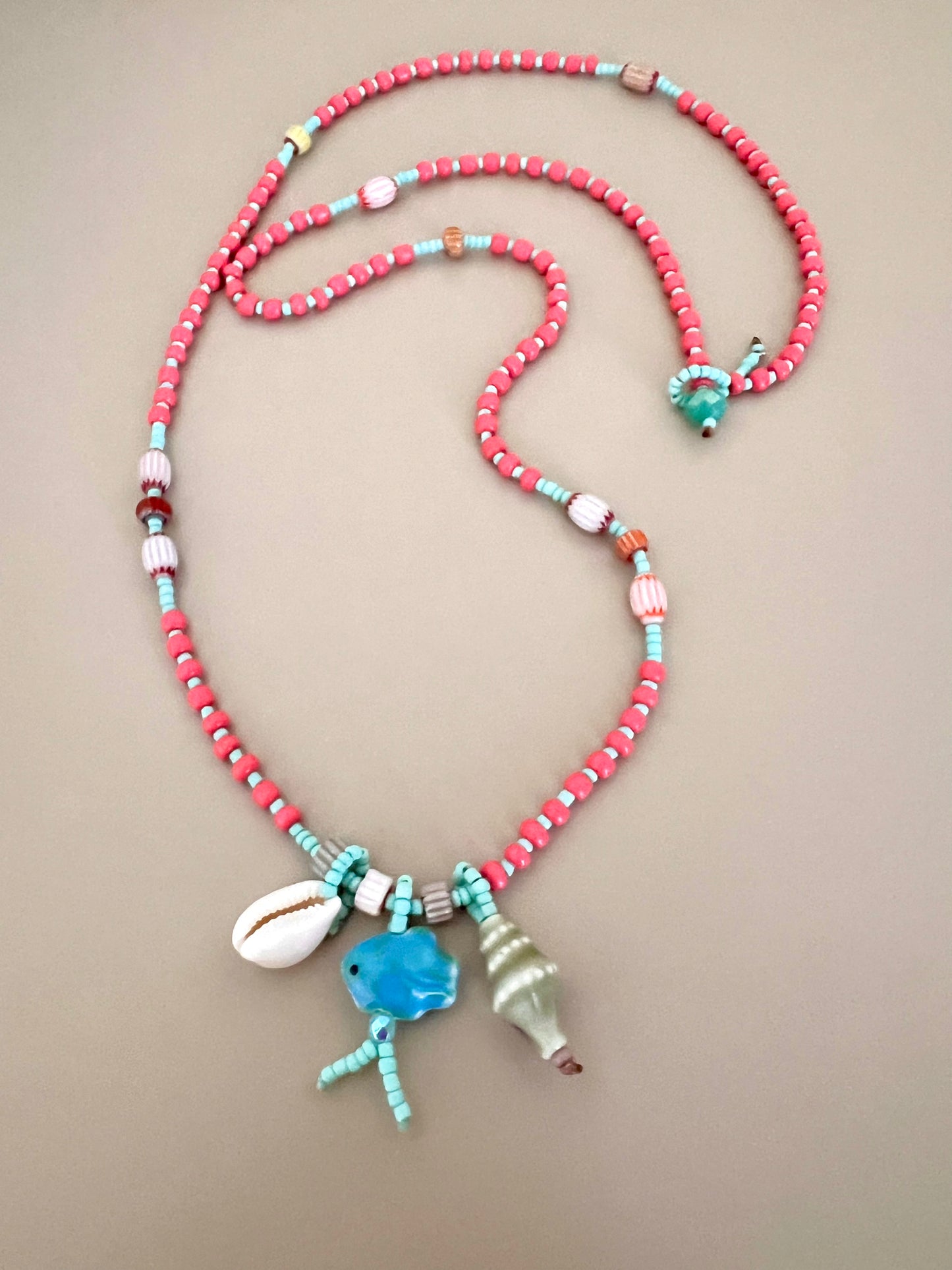 Collana lunga stile Boho con ciondoli mare - Filigrane & co