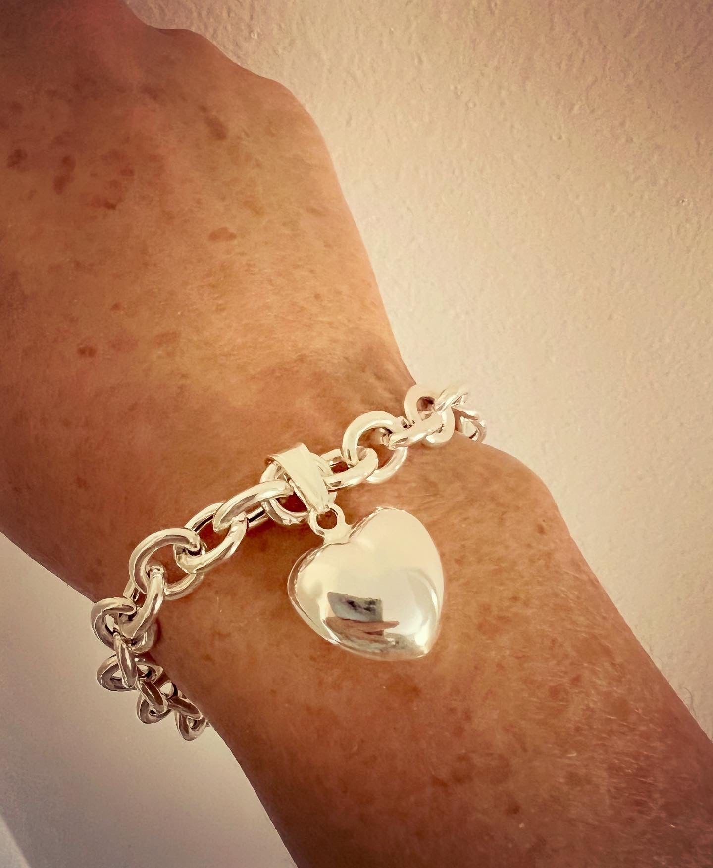 Bracciale catena maxi con cuoricione - Filigrane & co