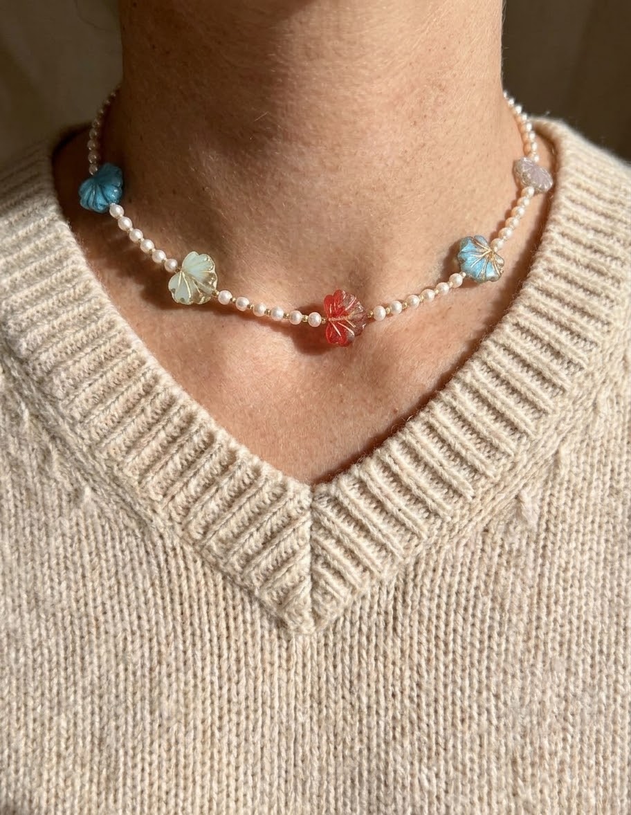 Collana girocollo e bracciali con perle e foglie - Filigrane & co