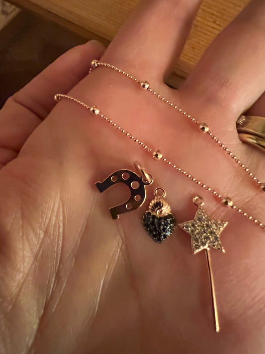 Collanina con tre ciondoli personalizzata