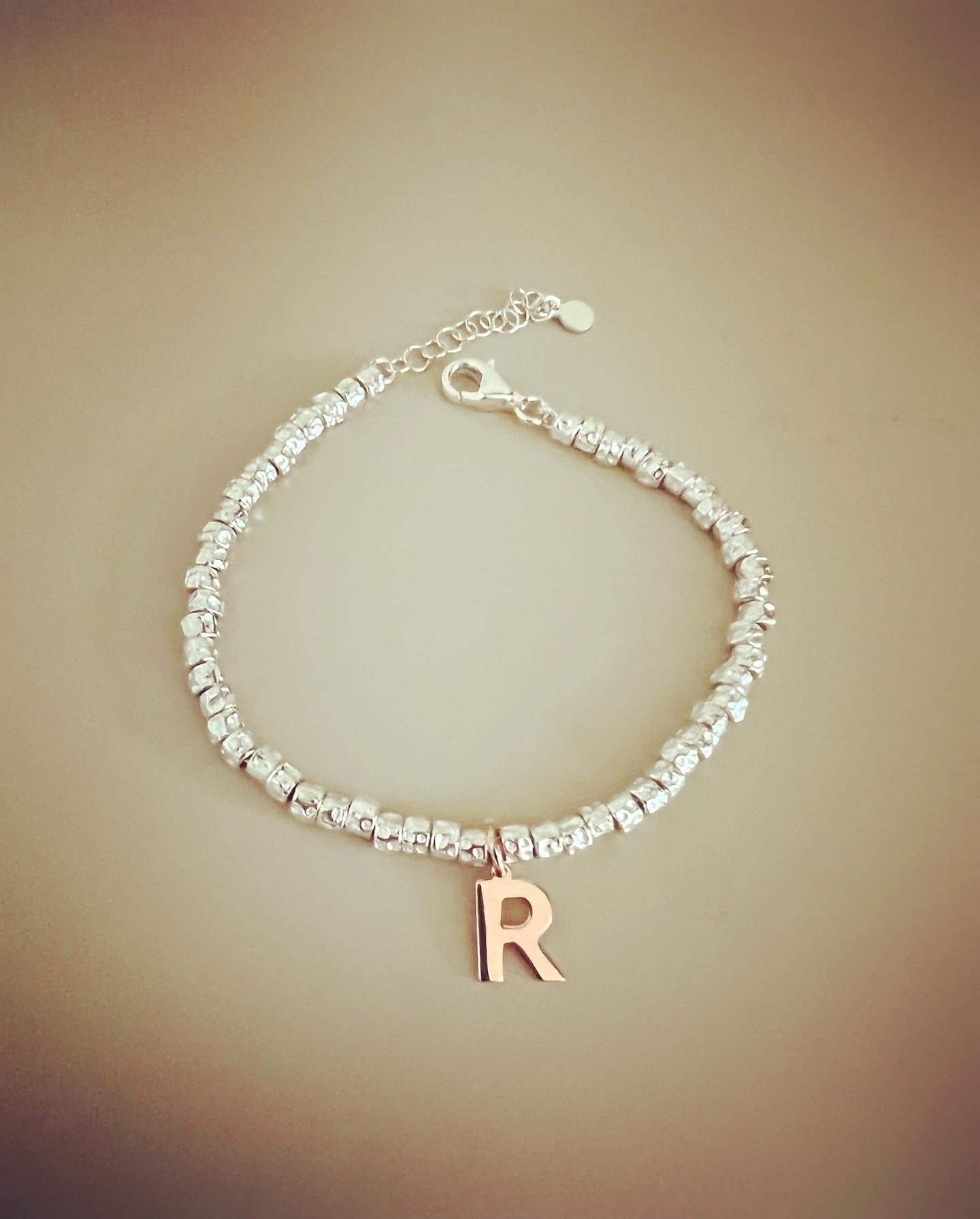 Bracciale personalizzato con iniziale BRB05 Dorato | Clessidra Bracciale personalizzato con iniziale BRB05 Dorato | Clessidra