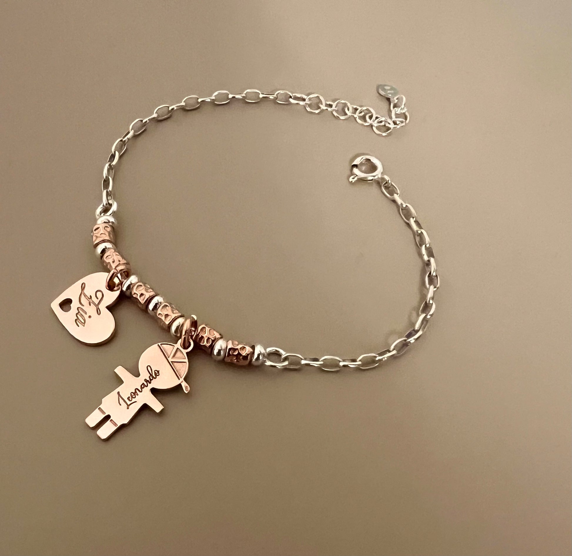 Bracciale Cristalli Rossi Creato con Cristalli Zircondia® di Philip Jones Bracciale Cristalli Rossi Creato con Cristalli Zircondia® di Philip Jones